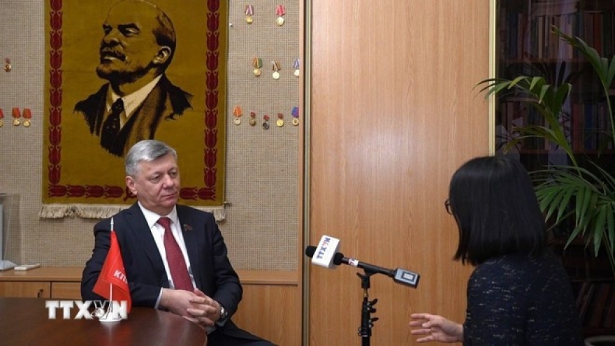 VN achieves outstanding results under Party’s leadership: Russian Party official